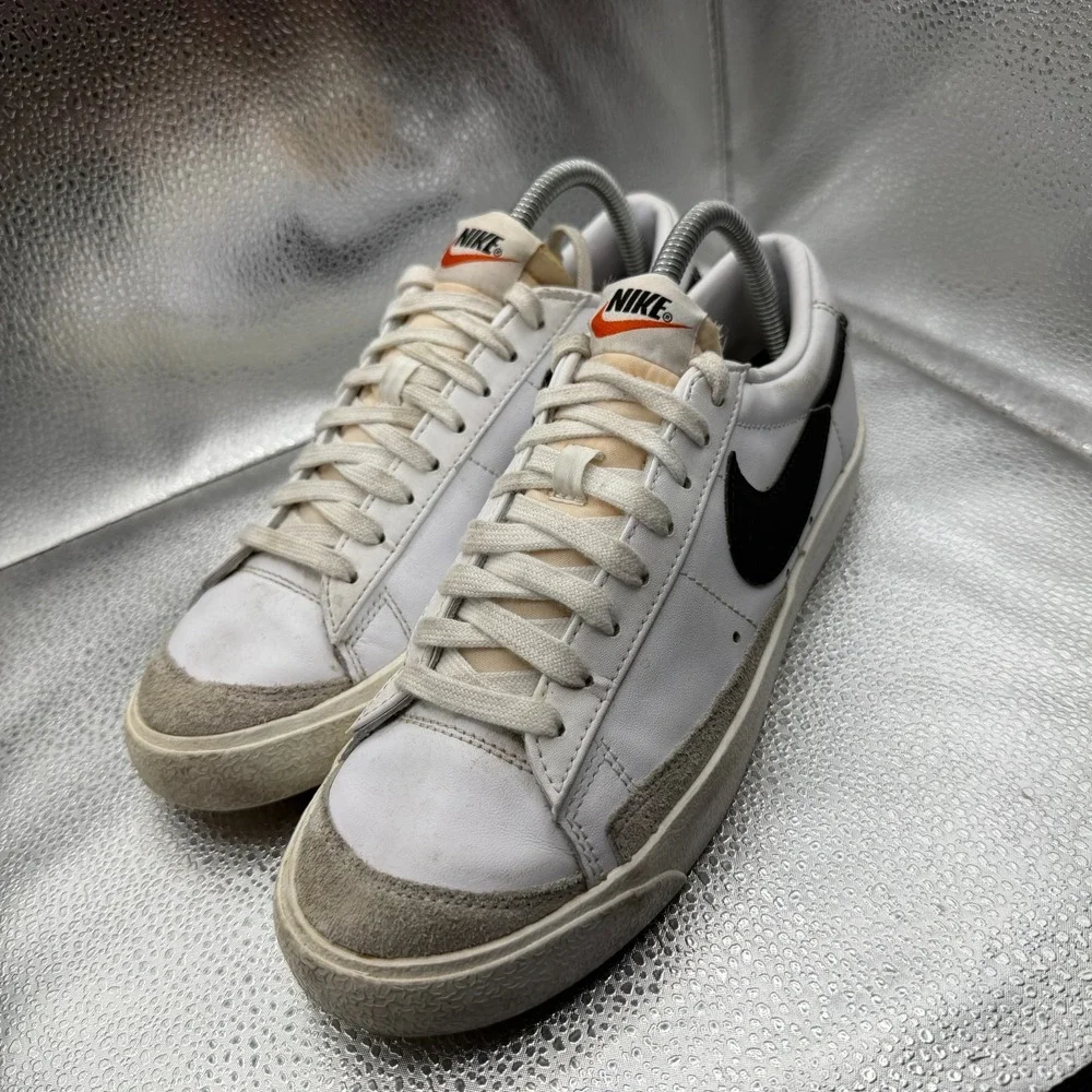 Size 7 Nike Blazer Low '77 Low White Black Sail Mens Athletic‎ Shoes DA6364-101
